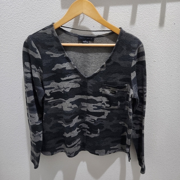 Sanctuary Women's Camo‎ Cropped Sweater Long Sleeve Grey Black Pocket V Neck L/P - Picture 2 of 6